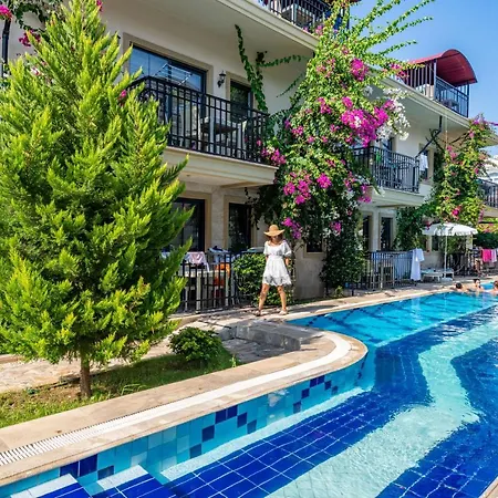 아파트호텔 Yasam Park - Calis 4*