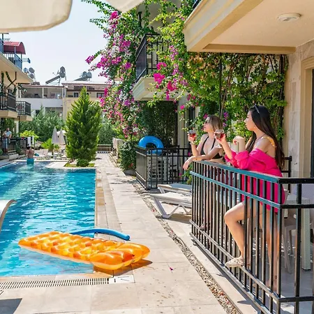 Yaşam Park - Calis Apart Otel Fethiye