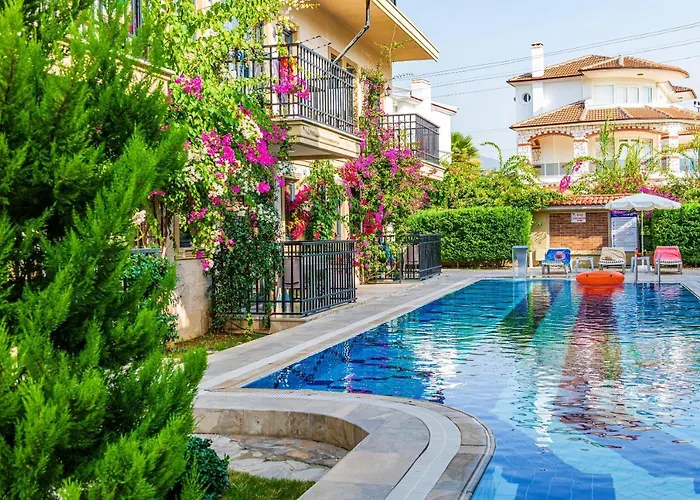 Apart Otel Yaşam Park - Calis 4*